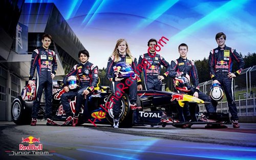 Card 2013 Red Bull Junior Team (NS).jpg