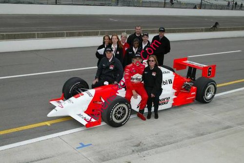 Indy 2002-Crew (NS).jpg