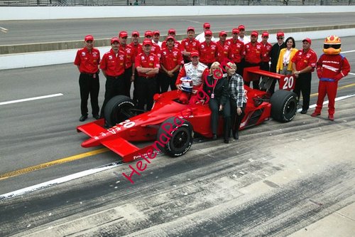 Indy 2004-Crew (NS).jpg
